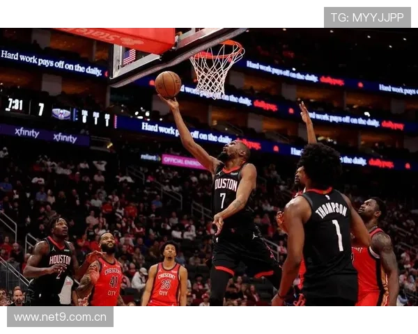 [NBA]阿门21分11篮板 火箭轻取鹈鹕.